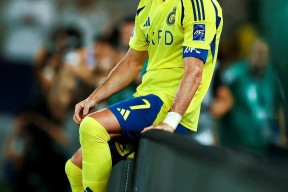 爱游戏官网-关于日本队不断突破！，C罗连续十场比赛得分超过比赛规则变更引发球迷热议的信息-爱游戏官网